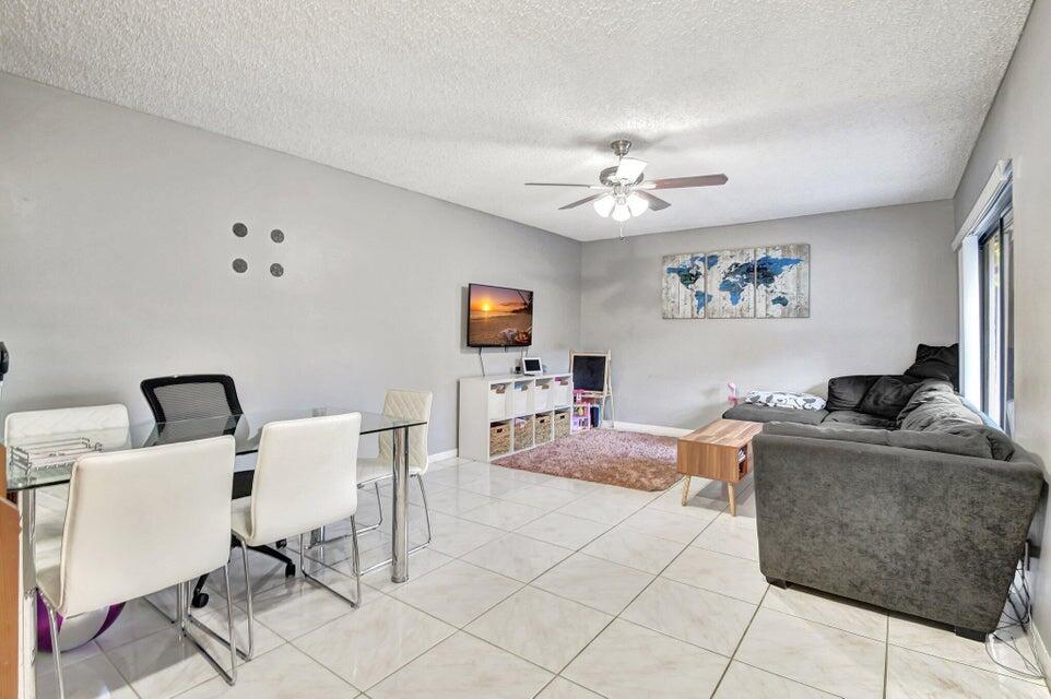 7558 Courtyard Run East Boca Raton, FL 33433 - Photo 8 of 23 20241122112148857480000000-o