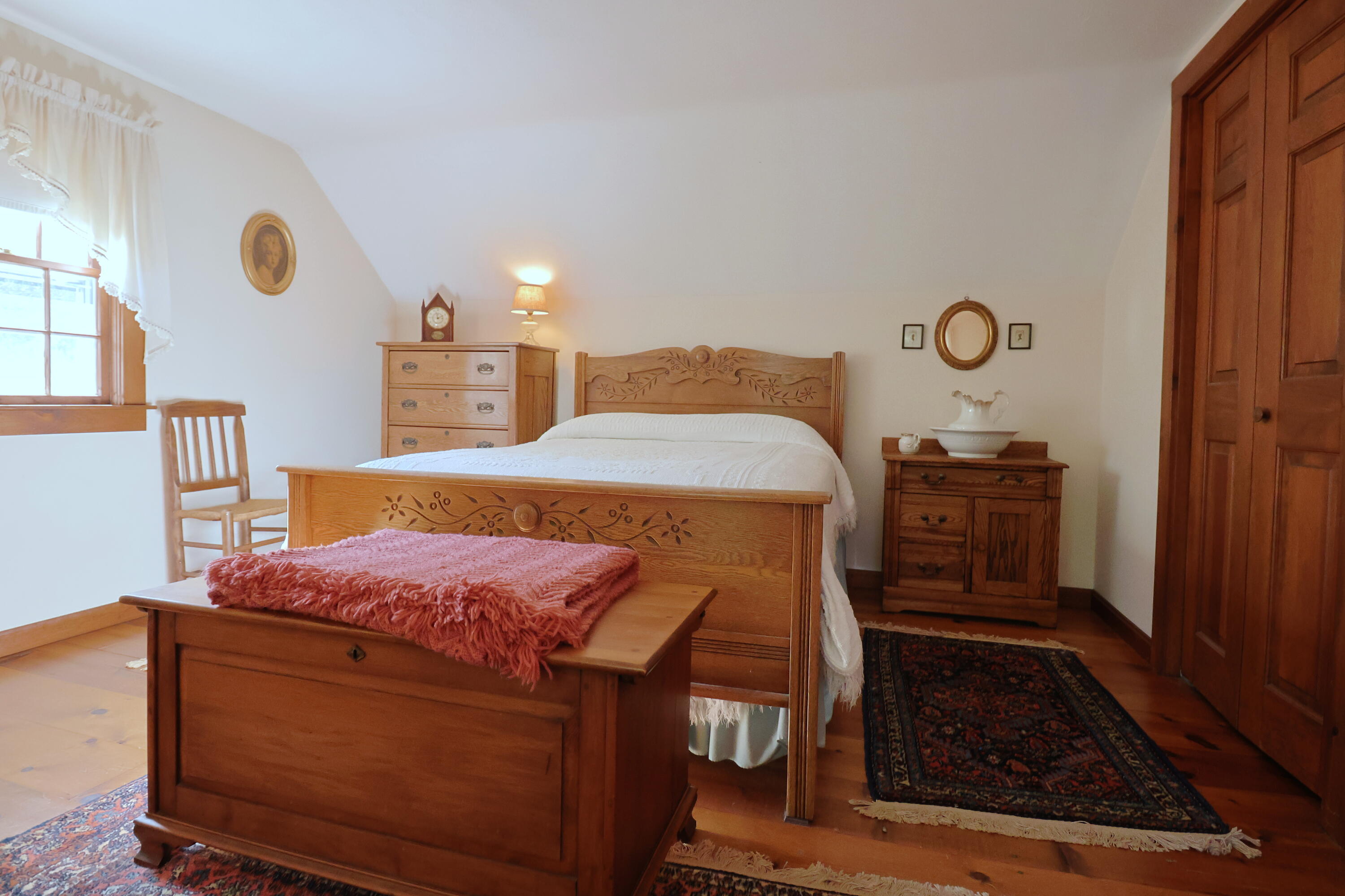 42 Robbins Circle Dennis, MA 02638 - Photo 33 of 46 a bed room with a bed and a window