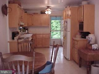 857 Mountain View Road Reading, PA 19607 - Photo 2 of 6