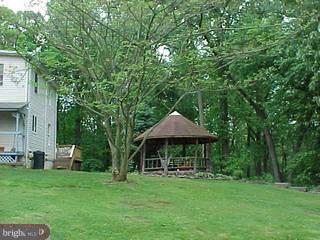 857 Mountain View Road Reading, PA 19607 - Photo 5 of 6