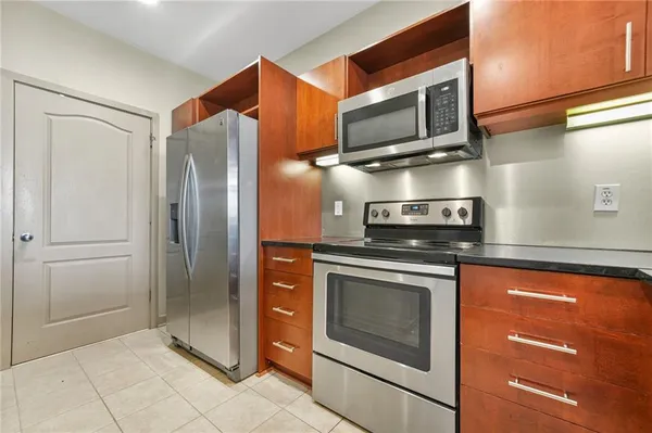 $1,950 | 390 17th Street Northwest, Unit 5037, Atlanta, GA 30363