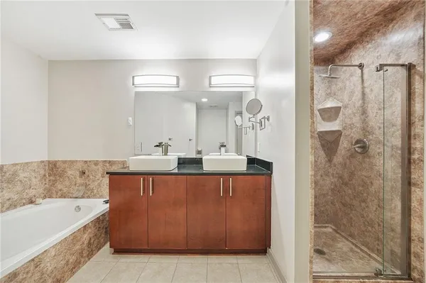 $1,950 | 390 17th Street Northwest, Unit 5037, Atlanta, GA 30363