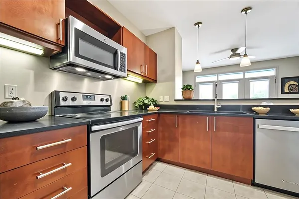 $1,950 | 390 17th Street Northwest, Unit 5037, Atlanta, GA 30363