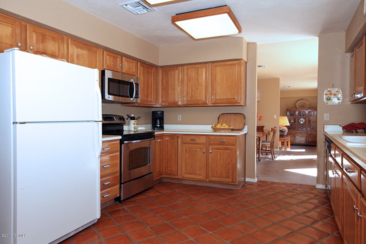 515 North Tanque Verde Loop Road Tucson, AZ 85748 - Photo 9 of 39 Gallery Image 9