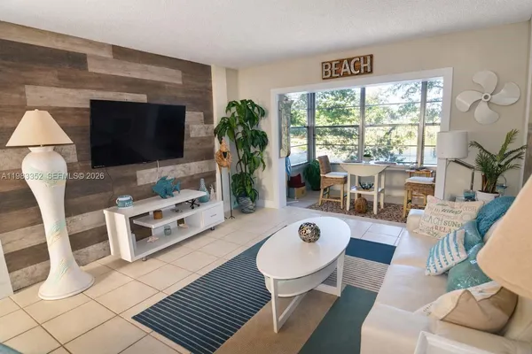 $1,950 | 3530 Northwest 52nd Avenue, Unit 509, Lauderdale Lakes, FL 33319