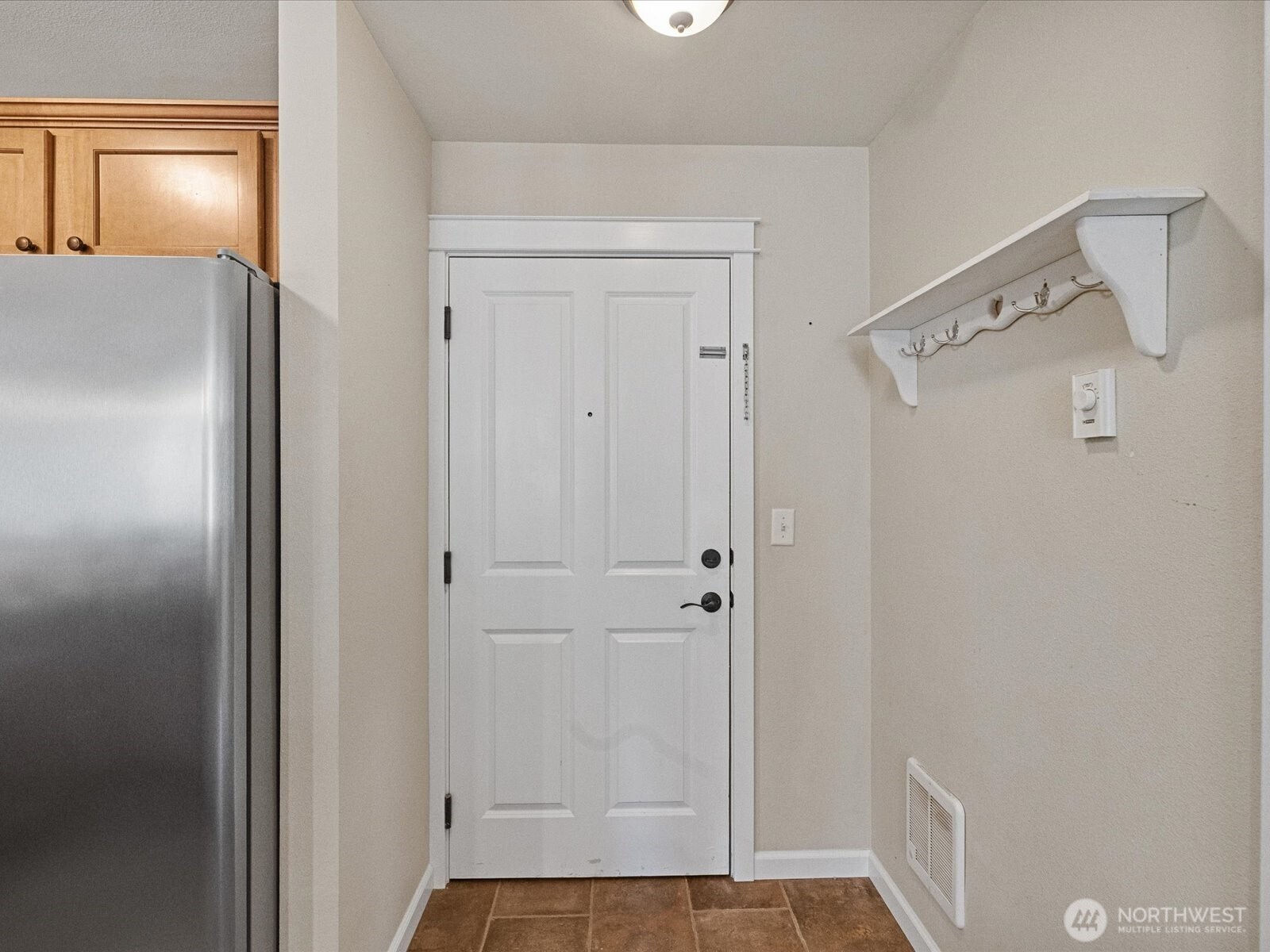 690 32nd Street, Unit B205 Bellingham, WA 98225 - Photo 18 of 40 a bathroom with a shower