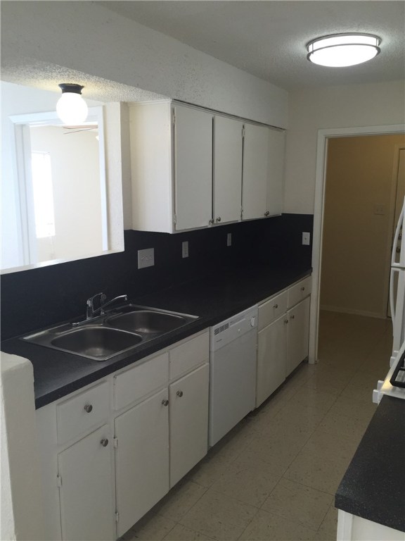 5302 South Pleasant Valley Road Austin, TX 78744 - Photo 1 of 1 Gallery Image 1