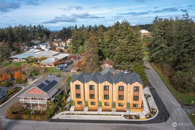 $1,098,000 | 231 Madrona Street, Unit 5, Orcas Island, WA 98245