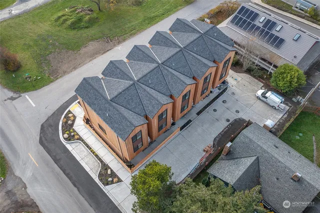 $1,098,000 | 231 Madrona Street, Unit 5, Orcas Island, WA 98245