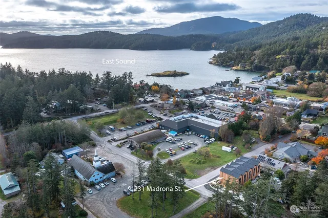 $1,098,000 | 231 Madrona Street, Unit 5, Orcas Island, WA 98245