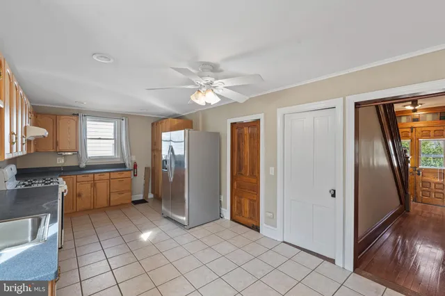 $3,000 | 923 North Main Street, Glassboro, NJ 08028