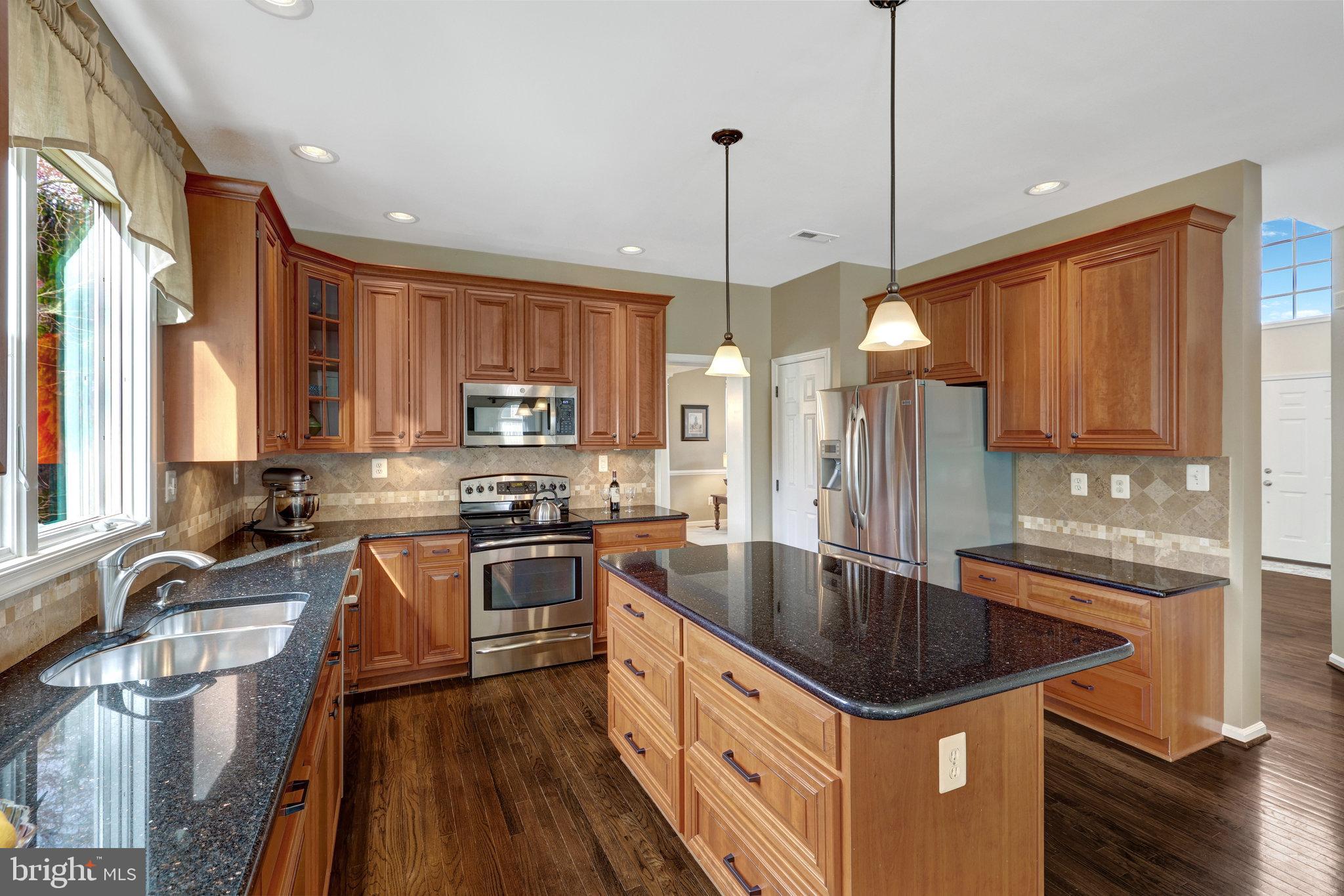 12513 Ridgegate Drive Herndon, VA 20170 - Photo 19 of 72