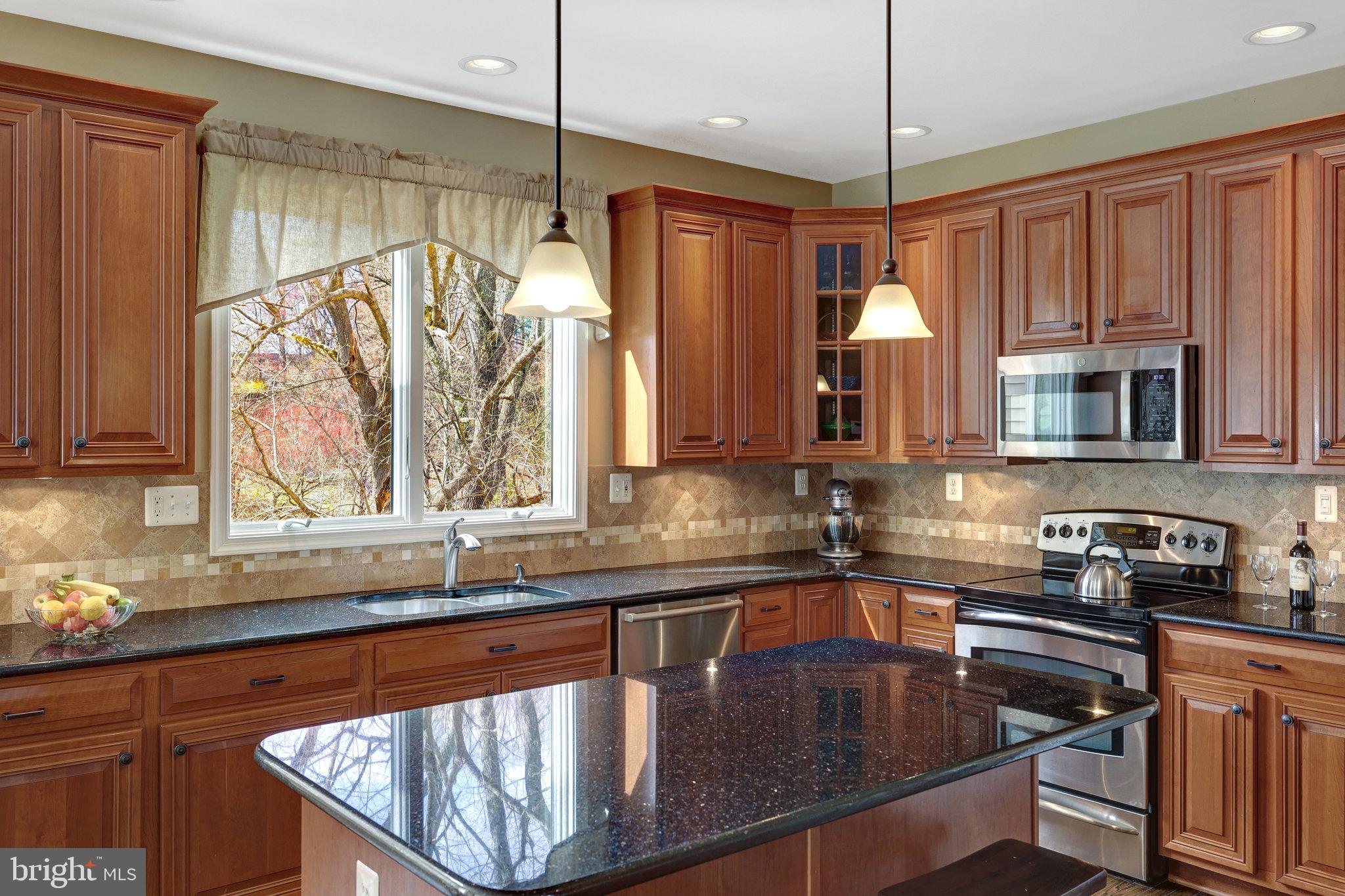 12513 Ridgegate Drive Herndon, VA 20170 - Photo 21 of 72