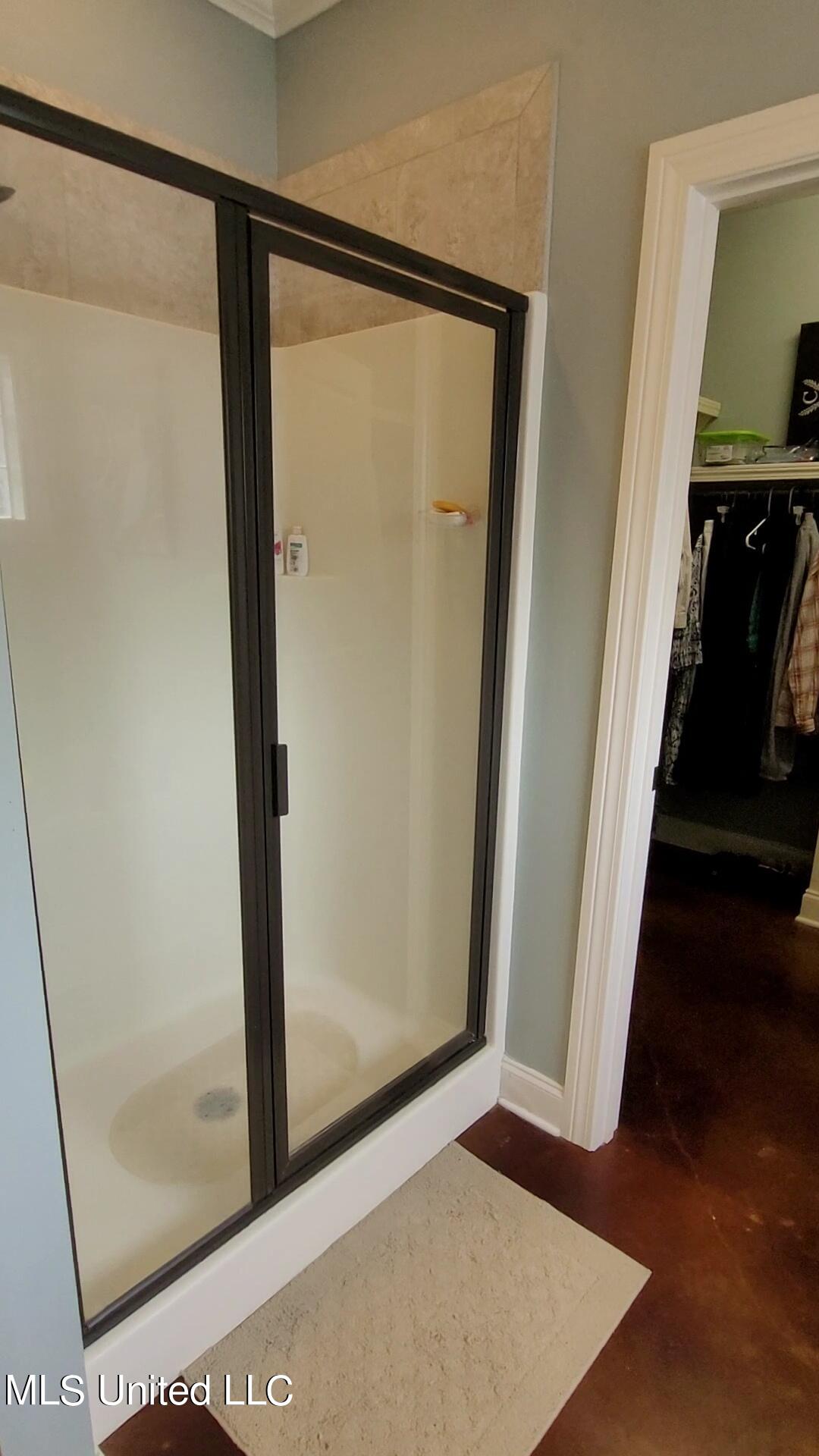 20148 Midway Road Terry, MS 39170 - Photo 22 of 31 Primary Bath Shower