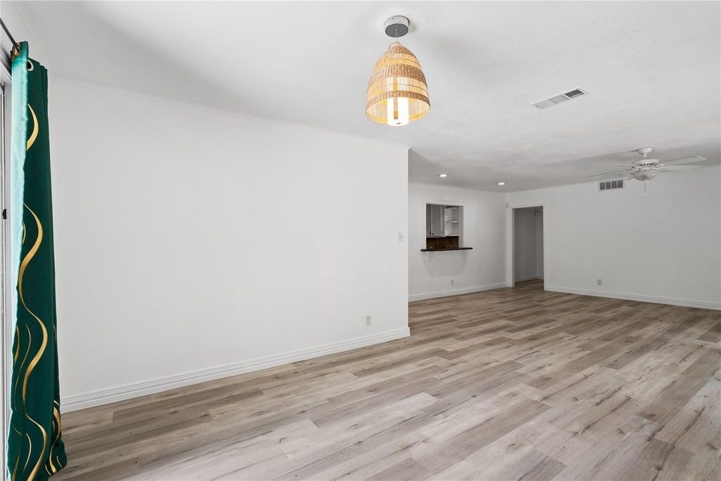 6303 Crab Orchard Road, Unit 3 Houston, TX 77057 - Photo 26 of 35 Gallery Image 26