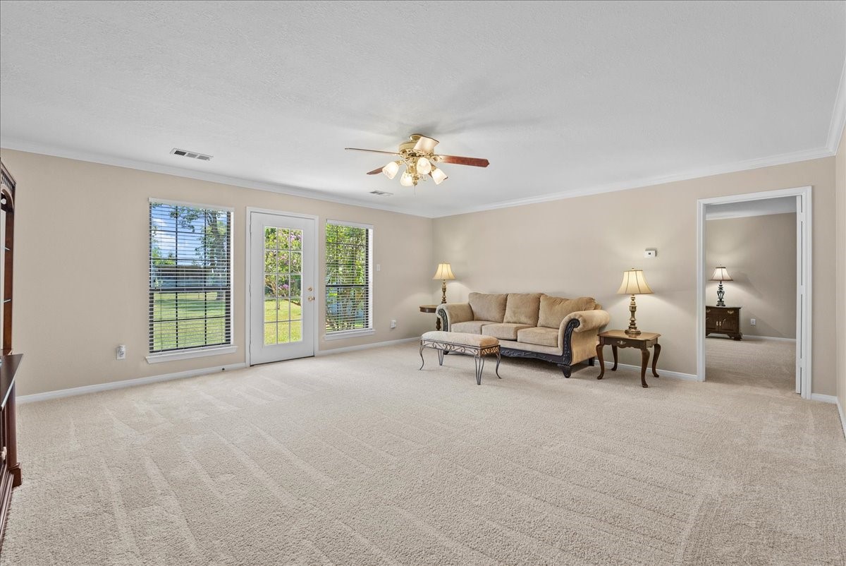 5255 Beaver Road Santa Fe, TX 77517 - Photo 32 of 46 Guest house living room with new carpet