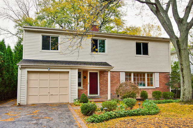 211 Riverside Drive Northfield, IL 60093 - Photo 1 of 25