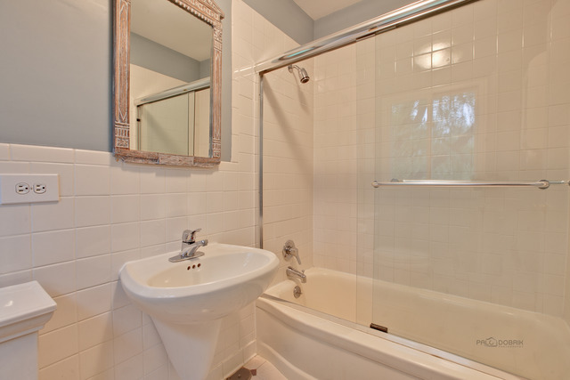 211 Riverside Drive Northfield, IL 60093 - Photo 17 of 25