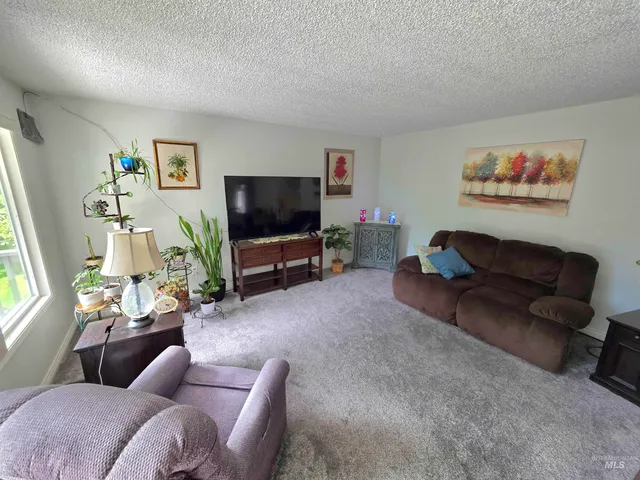 $399,999 | 2390 Rolling Hills Drive, Clarkston, WA 99403