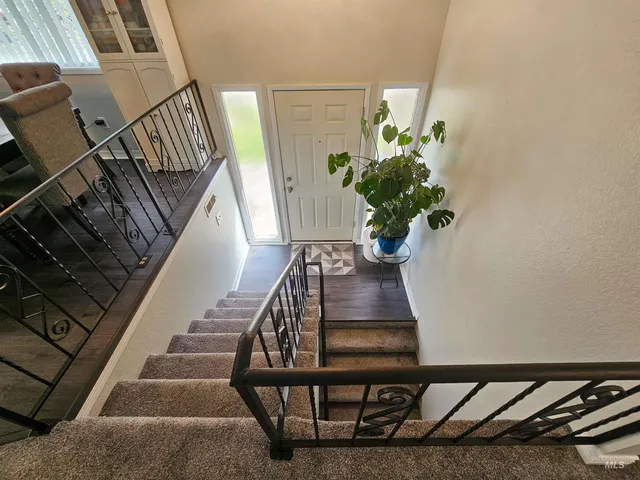 $399,999 | 2390 Rolling Hills Drive, Clarkston, WA 99403