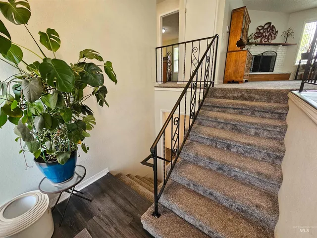 $399,999 | 2390 Rolling Hills Drive, Clarkston, WA 99403