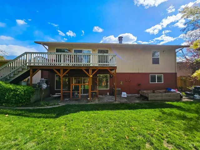 $399,999 | 2390 Rolling Hills Drive, Clarkston, WA 99403