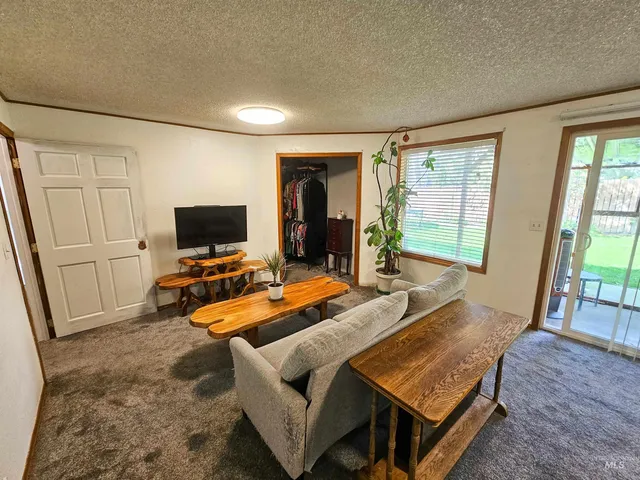 $399,999 | 2390 Rolling Hills Drive, Clarkston, WA 99403