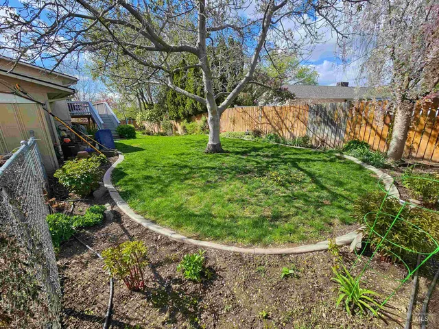 $399,999 | 2390 Rolling Hills Drive, Clarkston, WA 99403