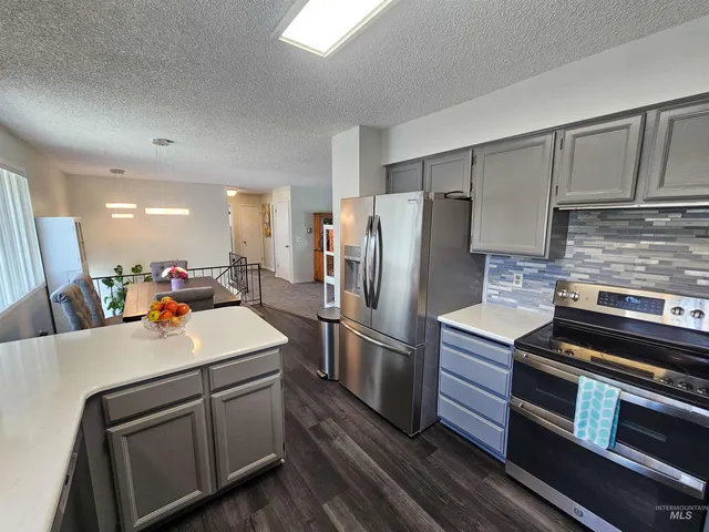 $399,999 | 2390 Rolling Hills Drive, Clarkston, WA 99403