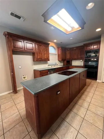 $2,650 | 8601 Spectrum Drive, McKinney, TX 75072