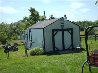 276 New Haven Road Lancaster, KY 40444 - Photo 6 of 23 Large storage building