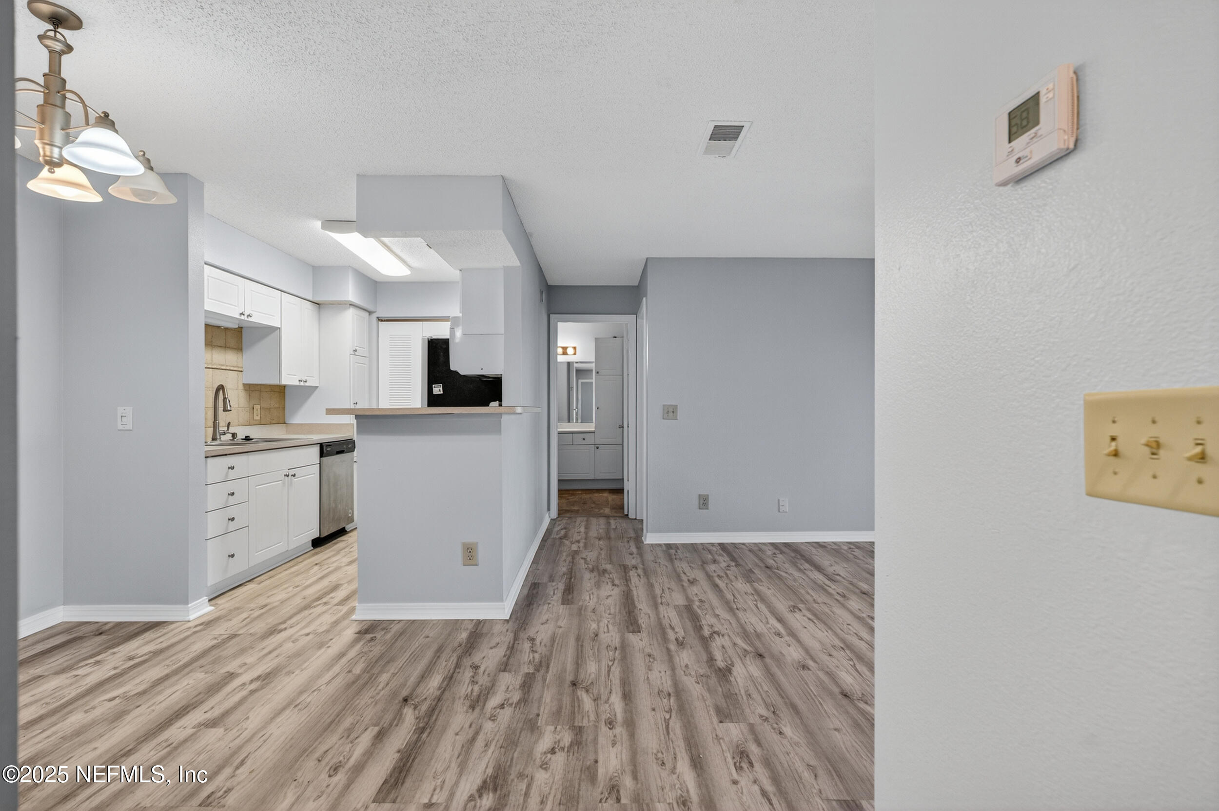 10200 Belle Rive Boulevard, Unit 212 Jacksonville, FL 32256 - Photo 10 of 36 19_10200 belle rive blvd 212-17