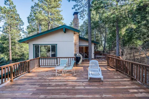 $395,000 | 25336 Marion Ridge Drive, Idyllwild, CA 92549