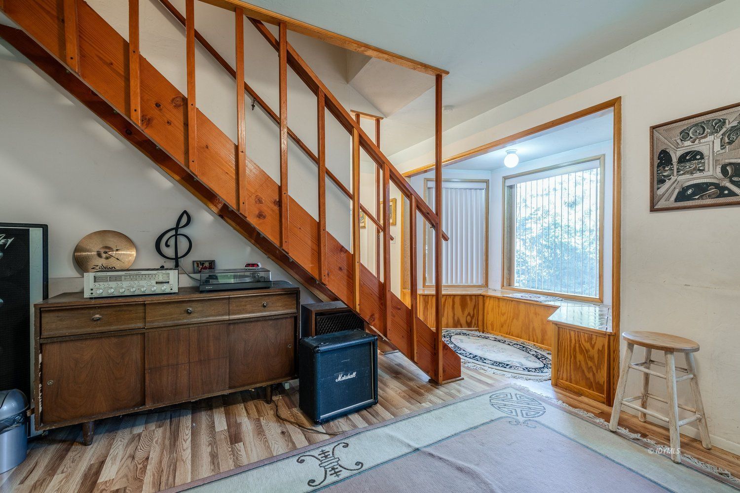 25336 Marion Ridge Drive Idyllwild, CA 92549 - Photo 12 of 18 a view of entryway and hall with wooden floor
