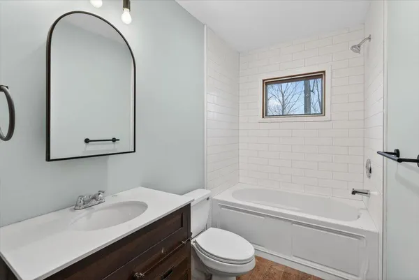 $350,000 | 233 Hunter North Road, Alburgh, VT 05440