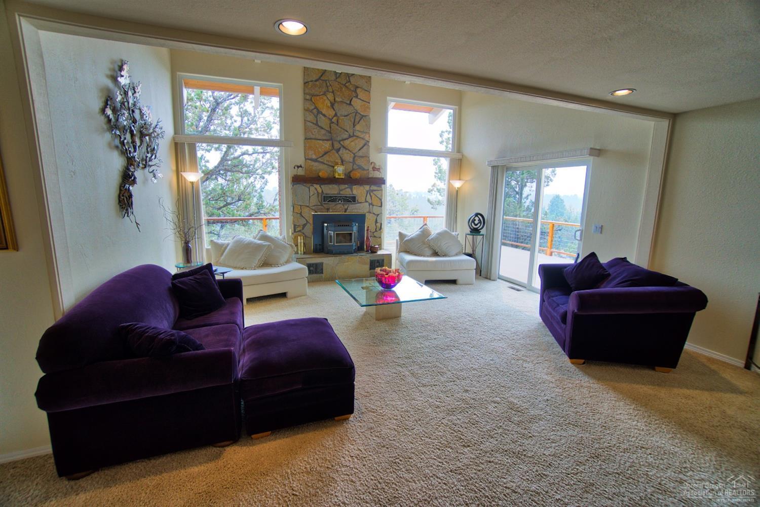 19655 Ridgewood Drive Bend, OR 97703 - Photo 2 of 21 Additional Photo