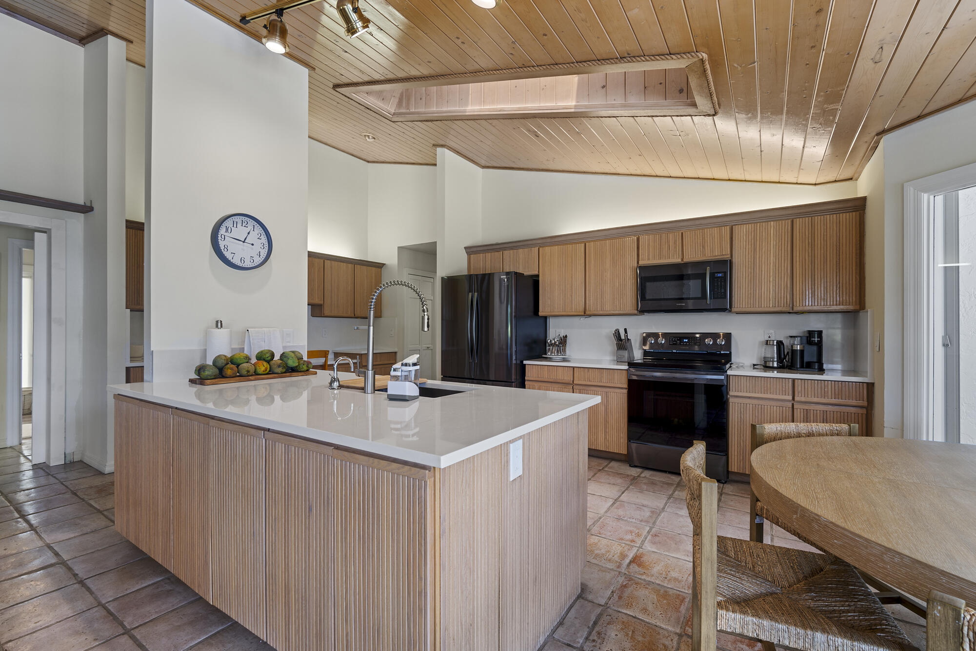 10252 Shireoaks Lane Boca Raton, FL 33498 - Photo 15 of 51 alfa28