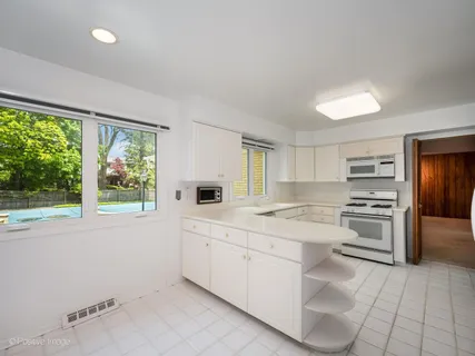 $775,000 | 2626 Farnsworth Lane, Northbrook, IL 60062