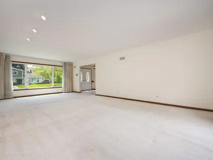 $775,000 | 2626 Farnsworth Lane, Northbrook, IL 60062