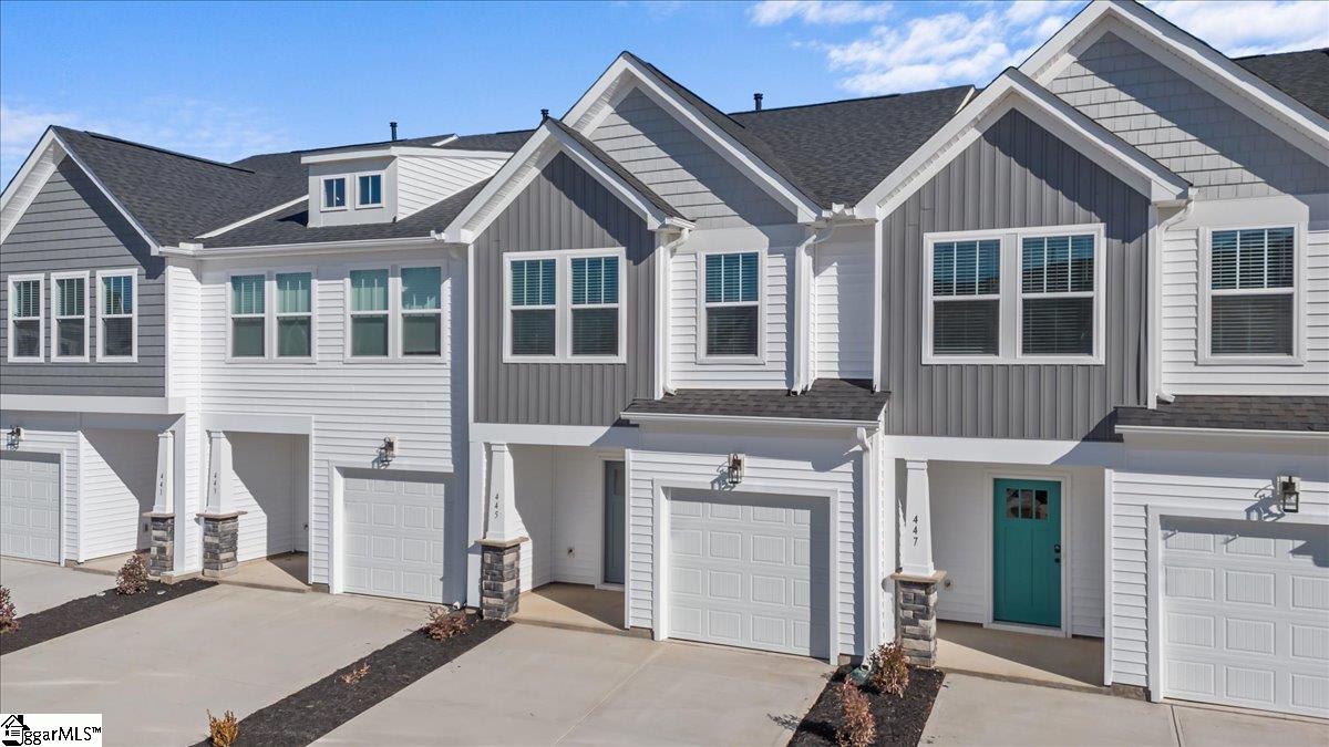 445 Hazelcote Road Greenville, SC 29611 - Photo 2 of 29 Gallery Image 2