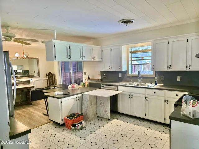 $179,900 | 3023 Jacqulyn Street, Abbeville, LA 70510