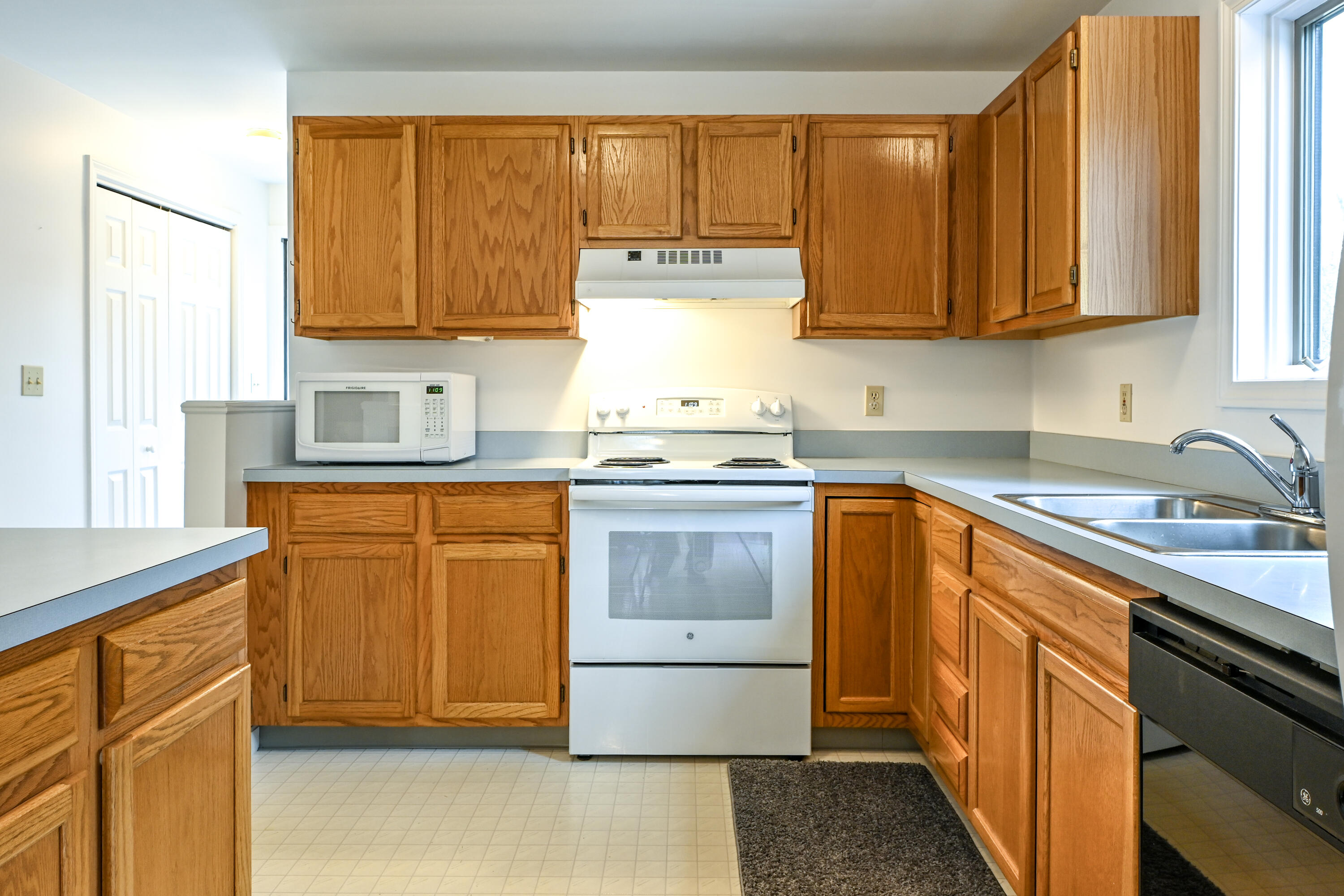 23 Crossing Brook Road Cumberland, ME 04021 - Photo 21 of 84 23CrossingBrookRd-22