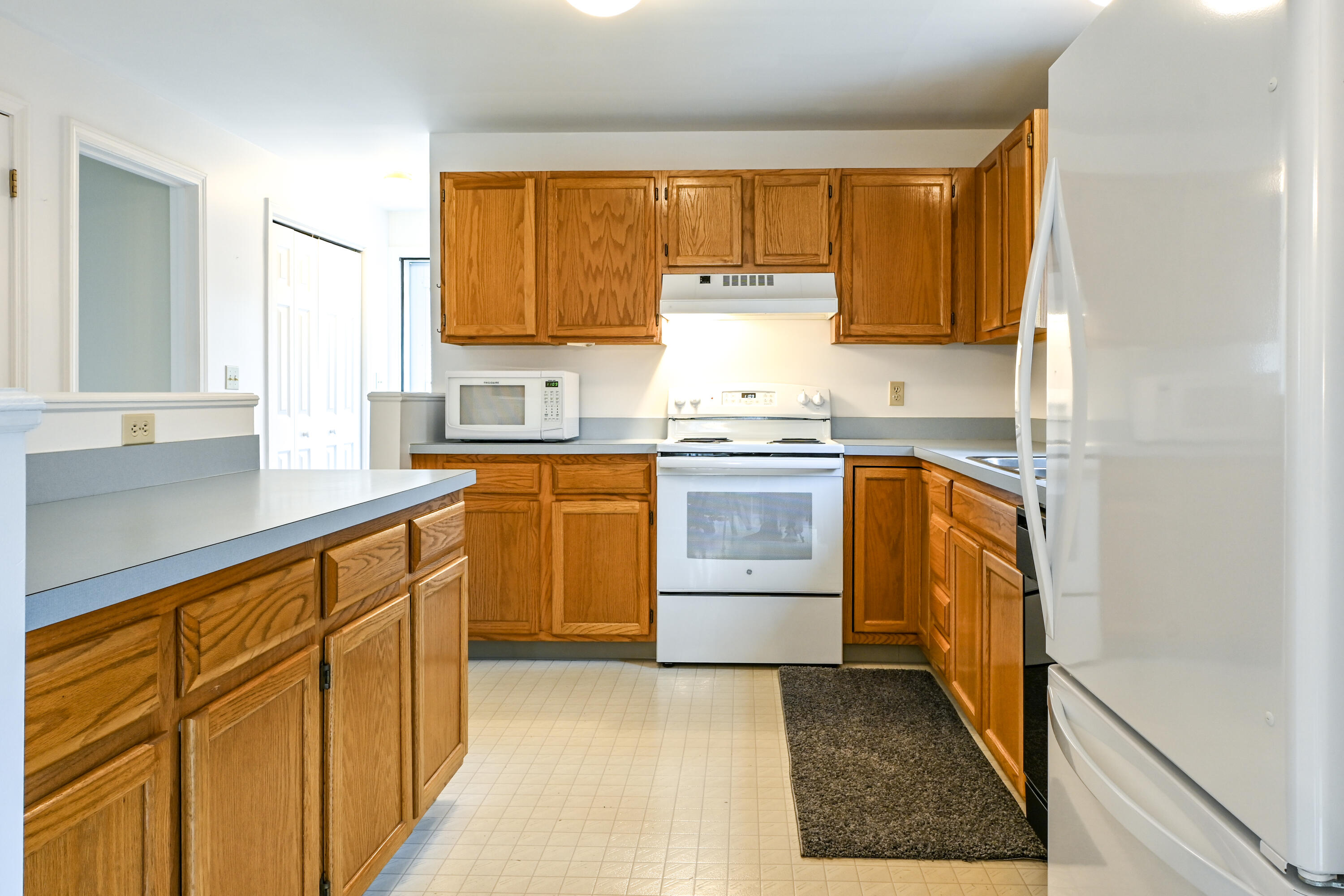 23 Crossing Brook Road Cumberland, ME 04021 - Photo 23 of 84 23CrossingBrookRd-24