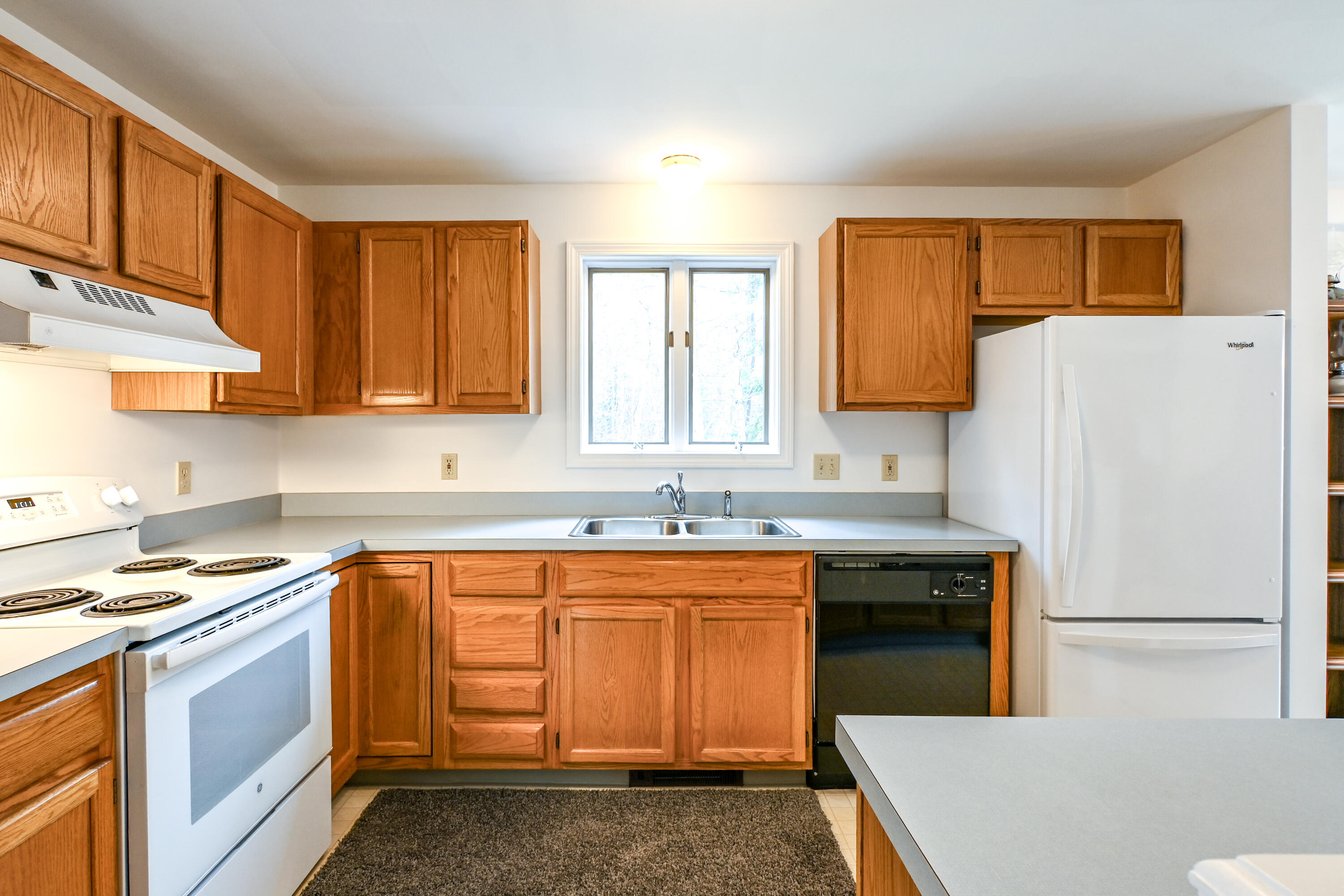 23 Crossing Brook Road Cumberland, ME 04021 - Photo 28 of 84 23CrossingBrookRd-29