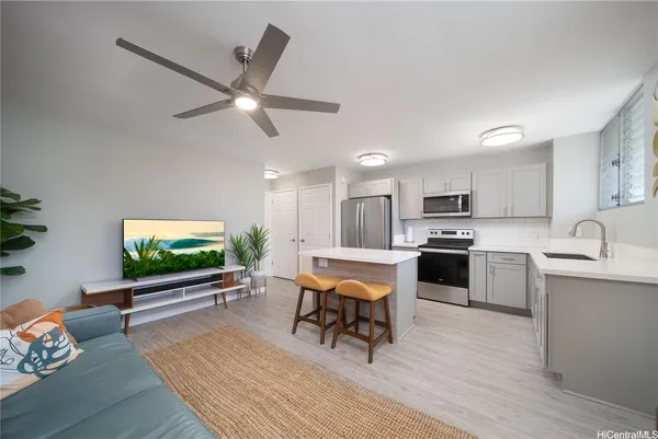 $2,850 | 1401 Lusitana Street, Unit 504, Honolulu, HI 96813