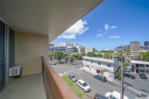 $2,850 | 1401 Lusitana Street, Unit 504, Honolulu, HI 96813