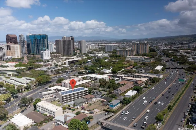 $2,900 | 1401 Lusitana Street, Unit 504, Honolulu, HI 96813