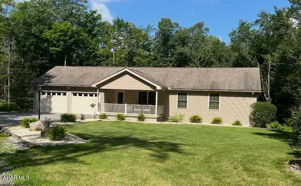 $895,000 | 146 Silent Holw Lane, Ebensburg, PA 15931