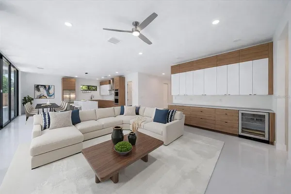 $8,950 | 2441 Webber Street, Sarasota, FL 34239