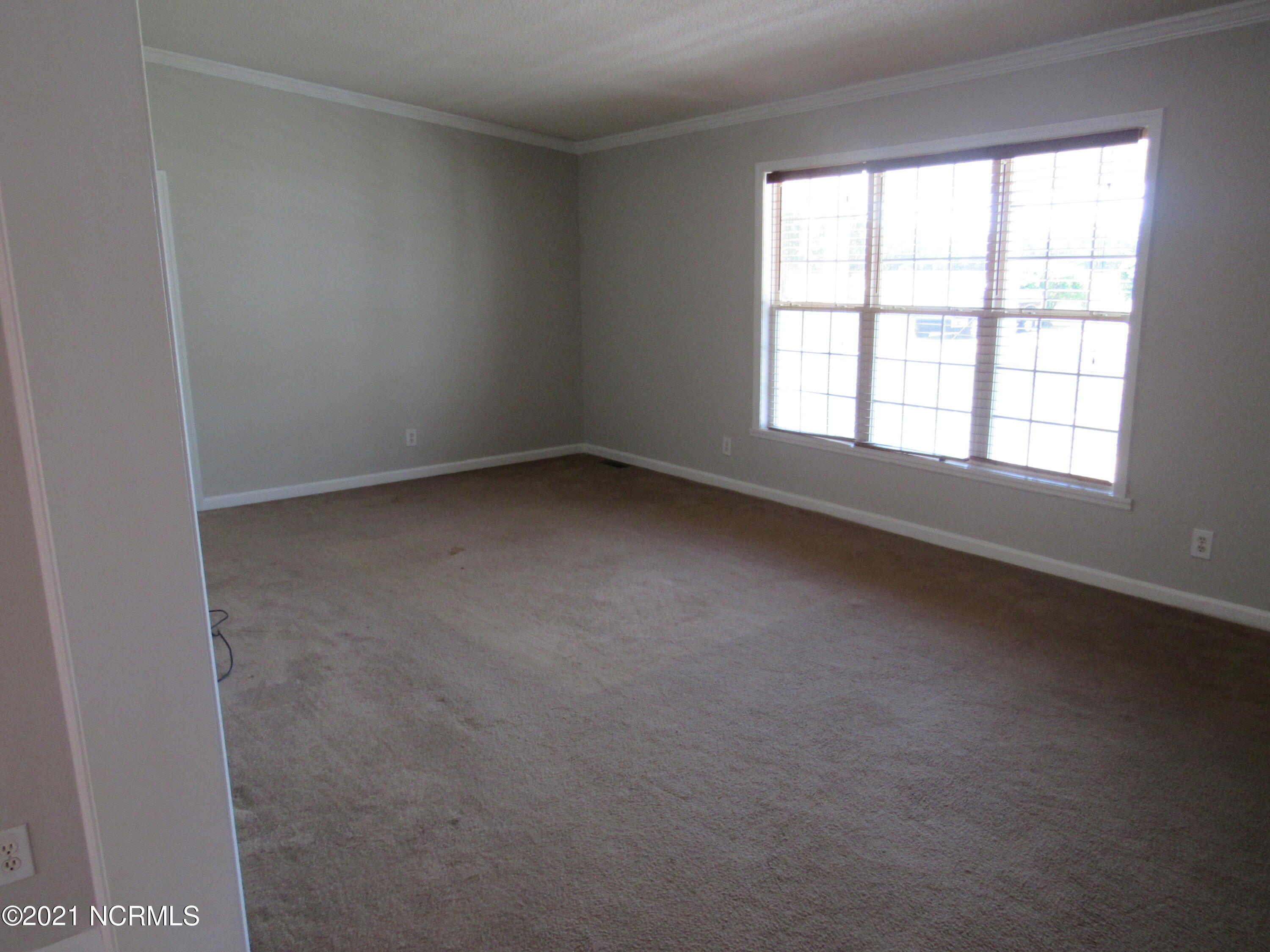 777 Howell Road Tarboro, NC 27886 - Photo 5 of 24 IMG_0897